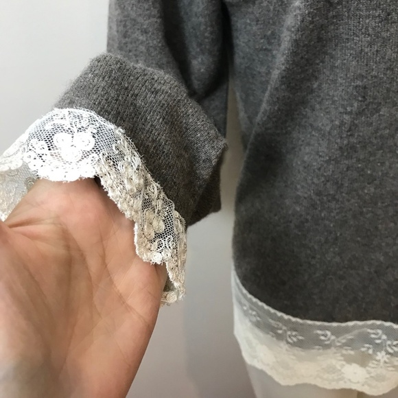 Jones New York Cashmere Cardigan With Vintage lace Trim at cuffs and hem - Picture 5 of 8